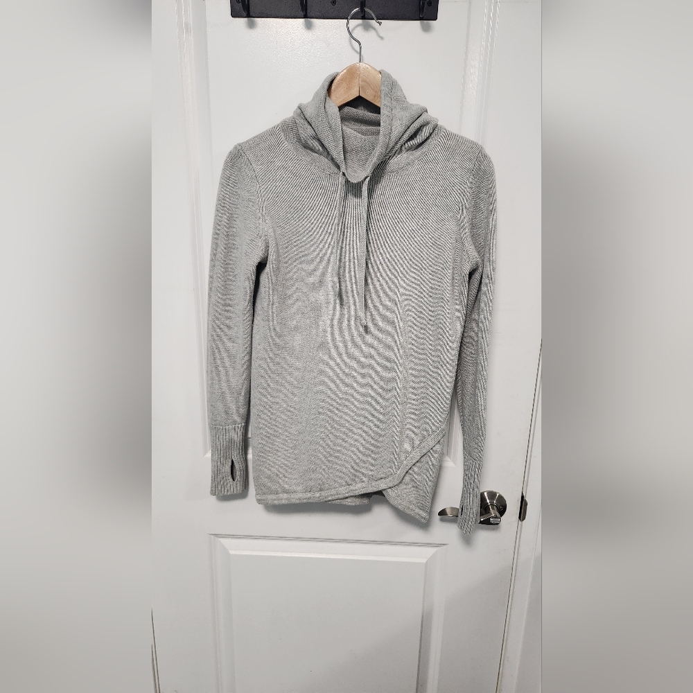 Grey cotton knit sweater